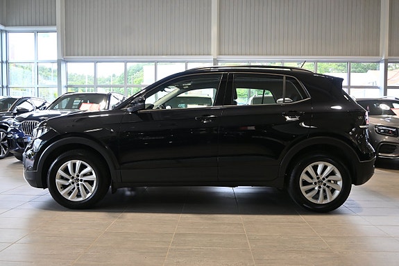 Volkswagen T-Cross 2 of 18