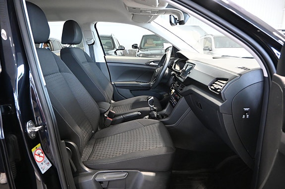 Volkswagen T-Cross 11 of 18