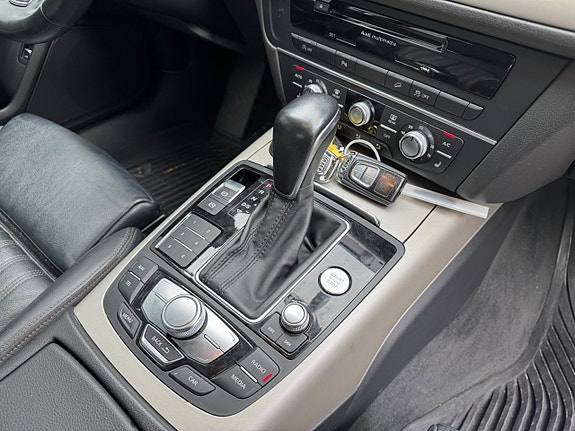 Audi A6 allroad 9 of 12