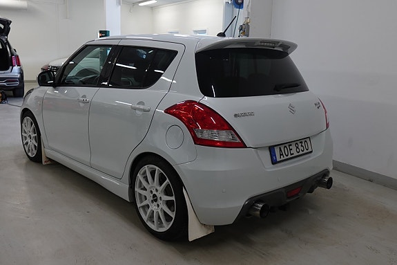 Suzuki Swift 4 of 17