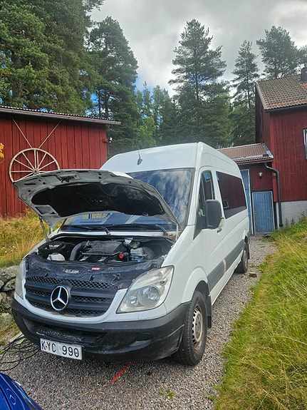 Mercedes-Benz Sprinter 2 of 6
