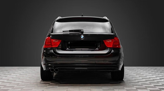 BMW 320d 5 of 12