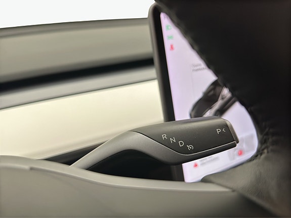 Tesla Model 3 17 of 30