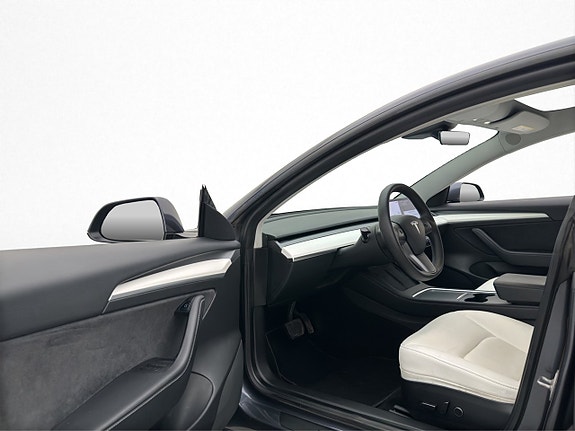 Tesla Model 3 10 of 30