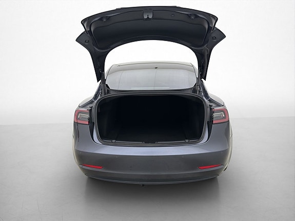 Tesla Model 3 29 of 30