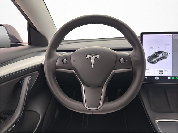 Tesla Model 3 14 of 30