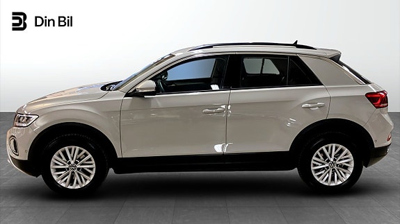 Volkswagen T-Roc 2 of 12