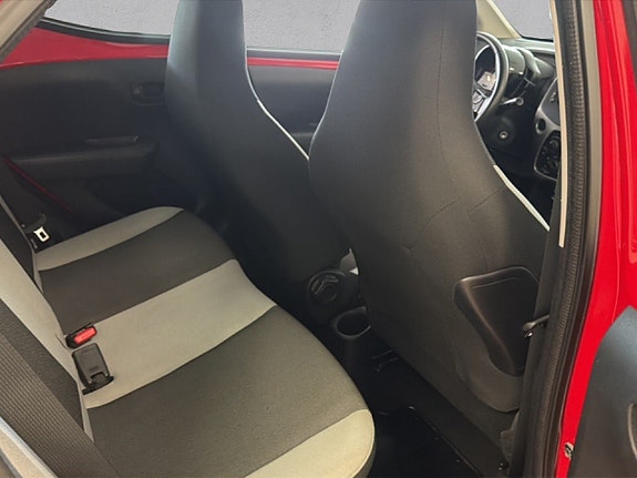 Toyota Aygo 13 of 20