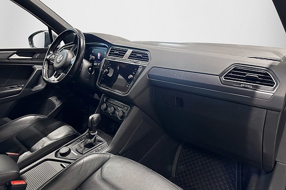 Volkswagen Tiguan 9 of 24