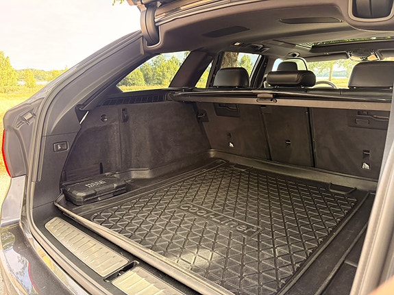 BMW 540i 17 of 28