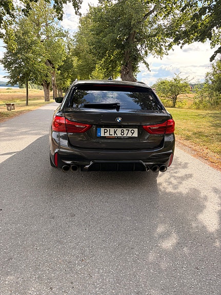BMW 540i 10 of 28