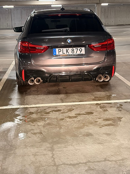 BMW 540i 13 of 28