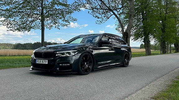 BMW 540i 3 of 28