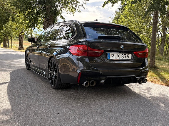 BMW 540i 9 of 28