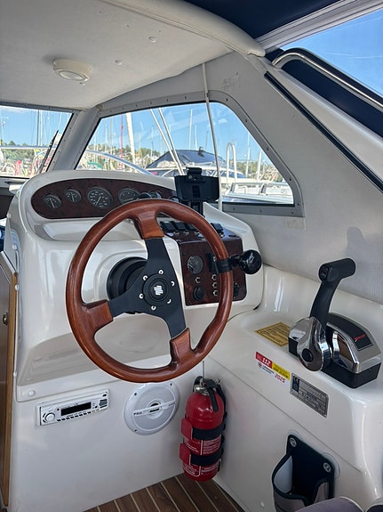 Flipper 666 HT 2003 Mercruiser 4.3 till höstpris 3 of 9