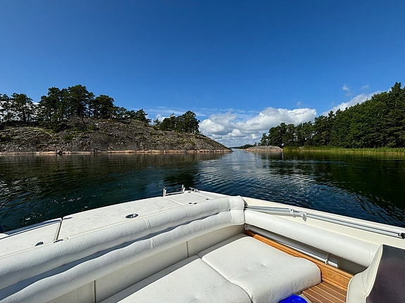 Flipper 666 HT 2003 Mercruiser 4.3 till höstpris 5 of 9