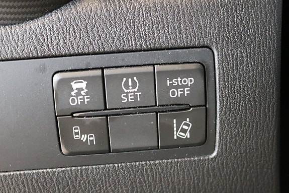 Mazda 2 16 of 18