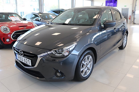 Mazda 2 6 of 18