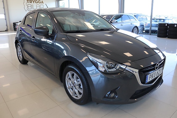 Mazda 2 5 of 18