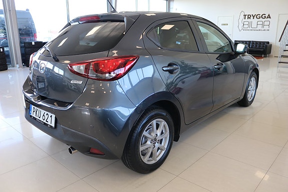 Mazda 2 9 of 18