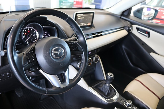 Mazda 2 12 of 18