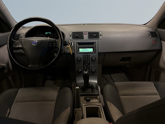 Volvo S40 8 of 20