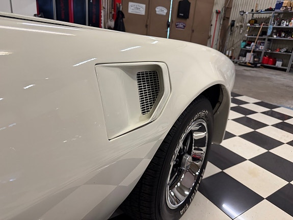 Pontiac Firebird 6 of 29