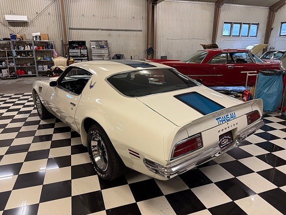 Pontiac Firebird 11 of 29