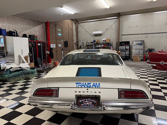 Pontiac Firebird 10 of 29