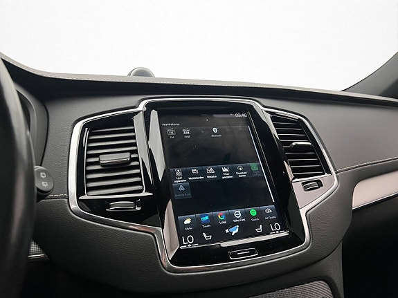 Volvo XC90 26 of 30
