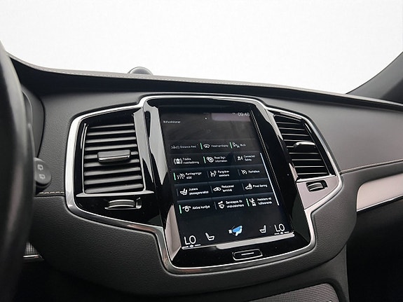 Volvo XC90 25 of 30