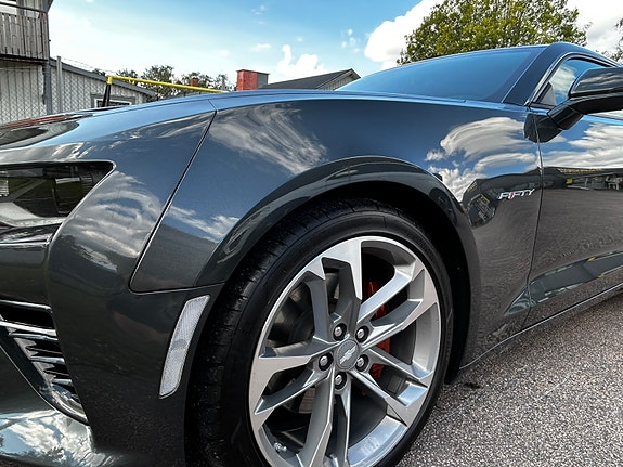 Chevrolet Camaro 9 of 29