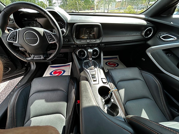 Chevrolet Camaro 17 of 29