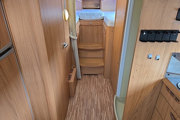 Bürstner Elegance i710 ALDE, Solcell, Drag, Ugn 17 of 30