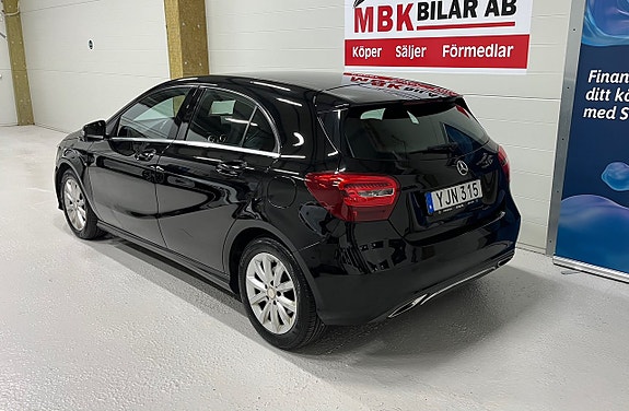 Mercedes-Benz A180 8 of 28