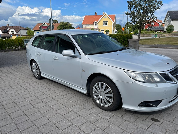 Saab 9-3 2 of 8