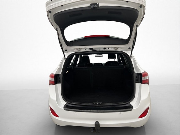 Hyundai i30 24 of 28