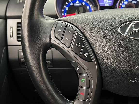 Hyundai i30 14 of 28