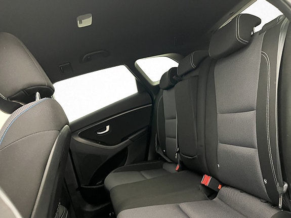Hyundai i30 23 of 28