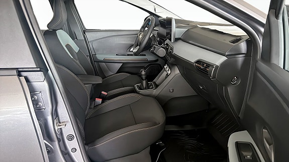 Dacia Sandero 3 of 11