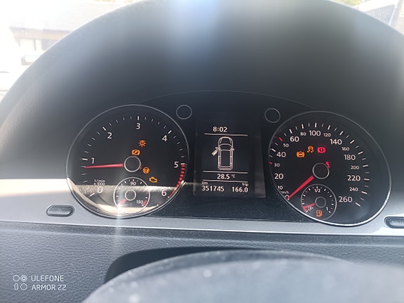 Volkswagen Passat 5 of 11