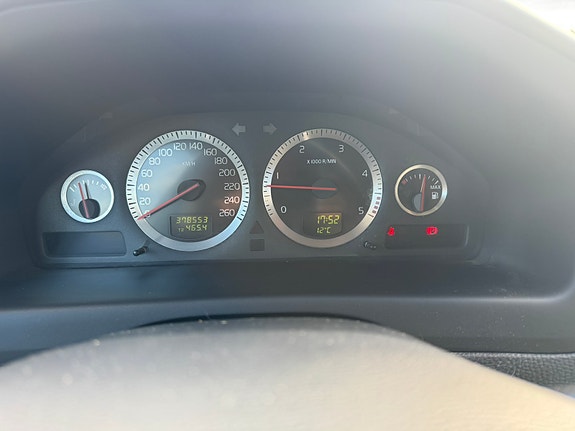 Volvo V70 7 of 7