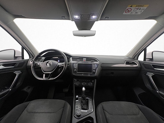 Volkswagen Tiguan 19 of 28