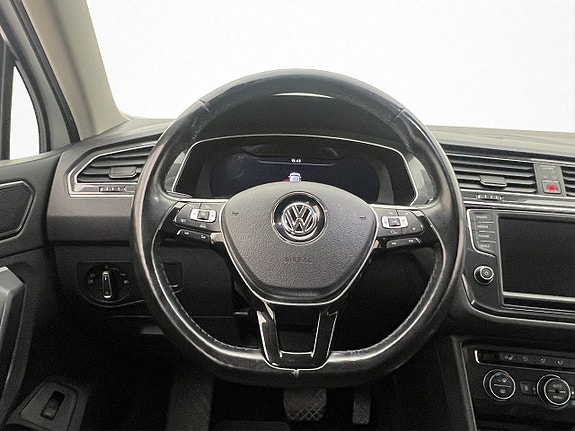 Volkswagen Tiguan 20 of 28