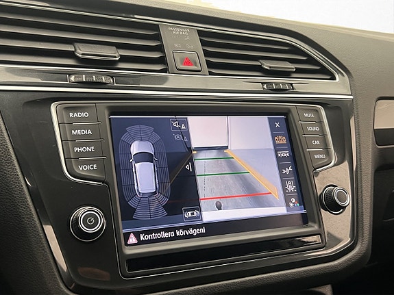 Volkswagen Tiguan 11 of 28