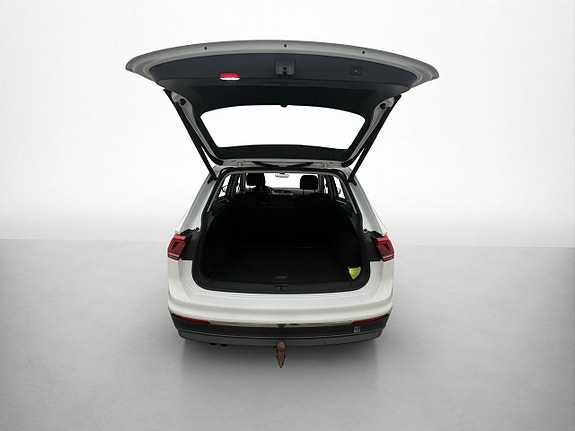 Volkswagen Tiguan 15 of 28