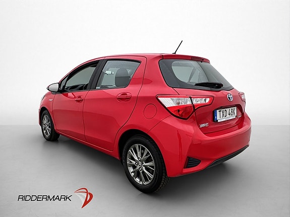 Toyota Yaris 5 of 25