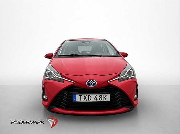 Toyota Yaris 2 of 25