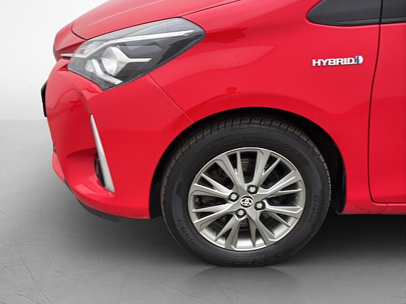 Toyota Yaris 22 of 25