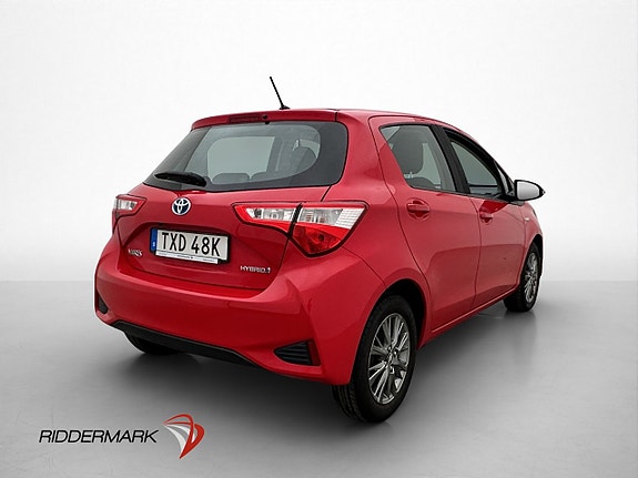 Toyota Yaris 8 of 25